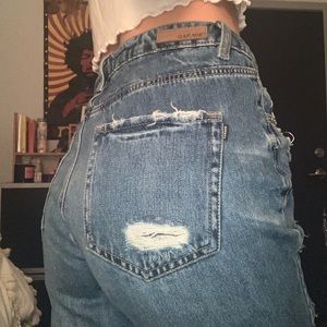 GARAGE DISTRESSED MOM JEANS!!